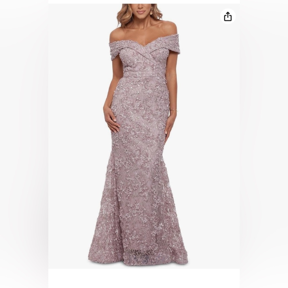 NWT XScape off the shoulder lace gown —— size 8